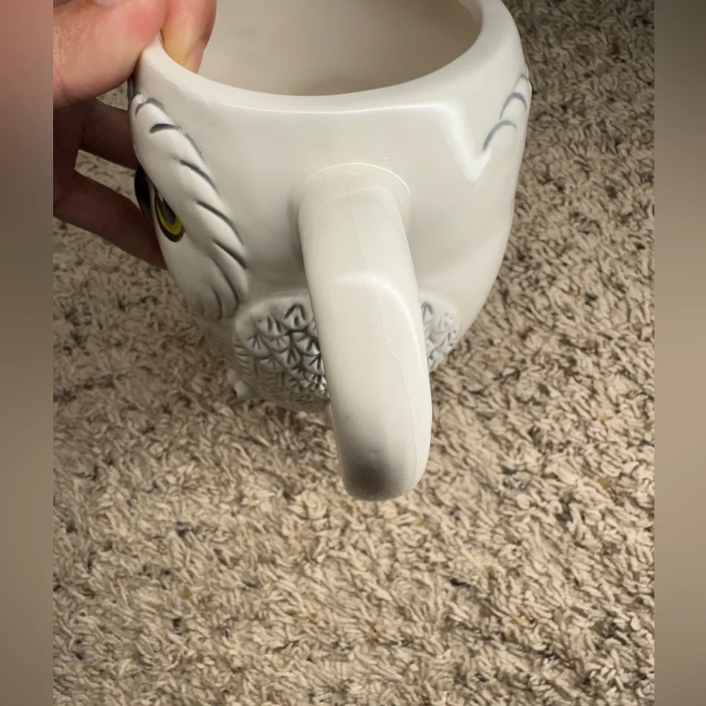 Harry Potter Hedwig 20-Ounce 3D Sculpted Ceramic Mug - Picture 9 of 10